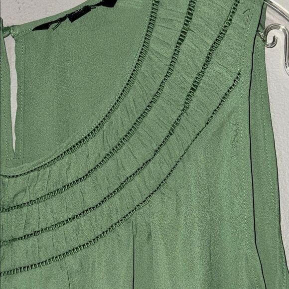 Zac & Rachel Green Pleated Blouse - Picture 4 of 11